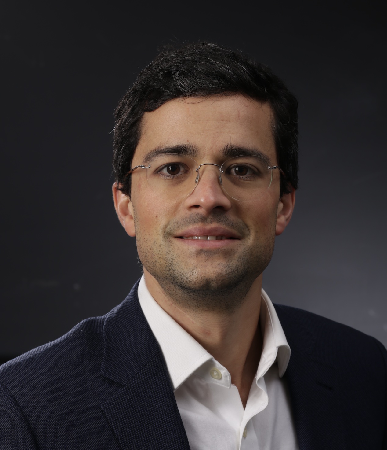 Headshot of Dr David Sousa