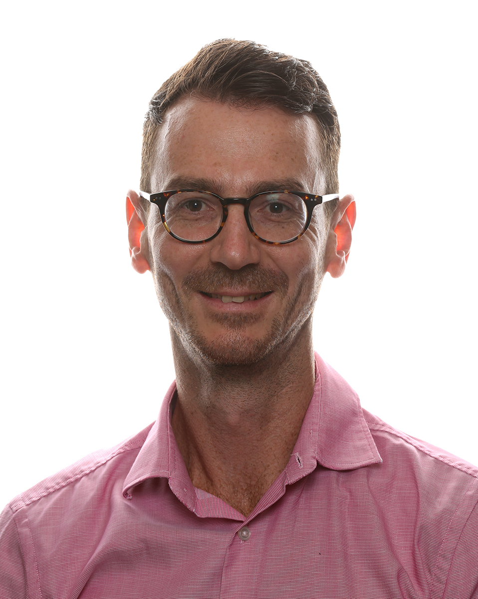 Headshot of Dr Rogan Fraser